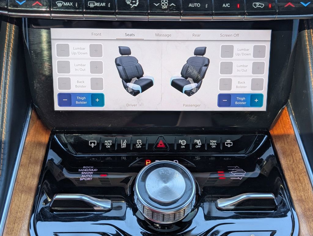 Used 2022 Jeep Grand Wagoneer Series III w/ Rear Seat Video Group 1 image 20