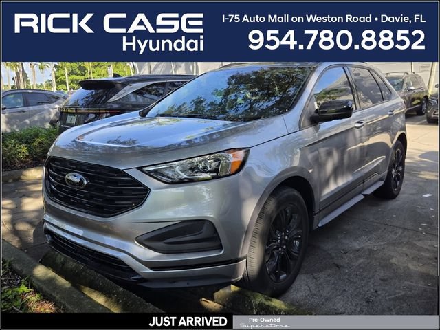 Used 2024 Ford Edge SE w/ Black Appearance Package