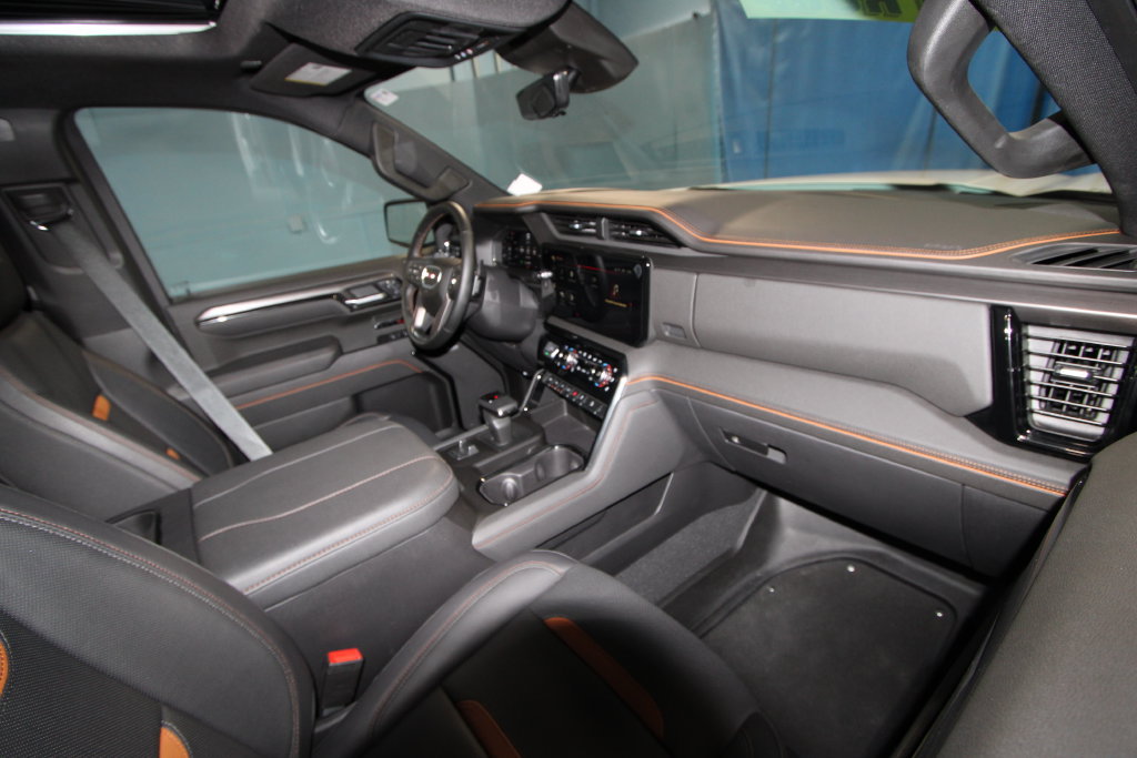 Used 2026 GMC Sierra 1500 AT4 w/ AT4 Premium Package AWD/4WD image 27