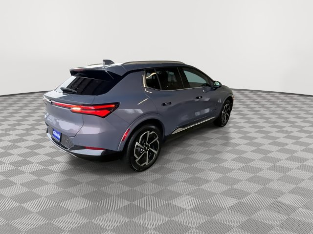 Used 2024 Chevrolet Equinox EV LT w/ LPO, Blackout Package FWD image 8