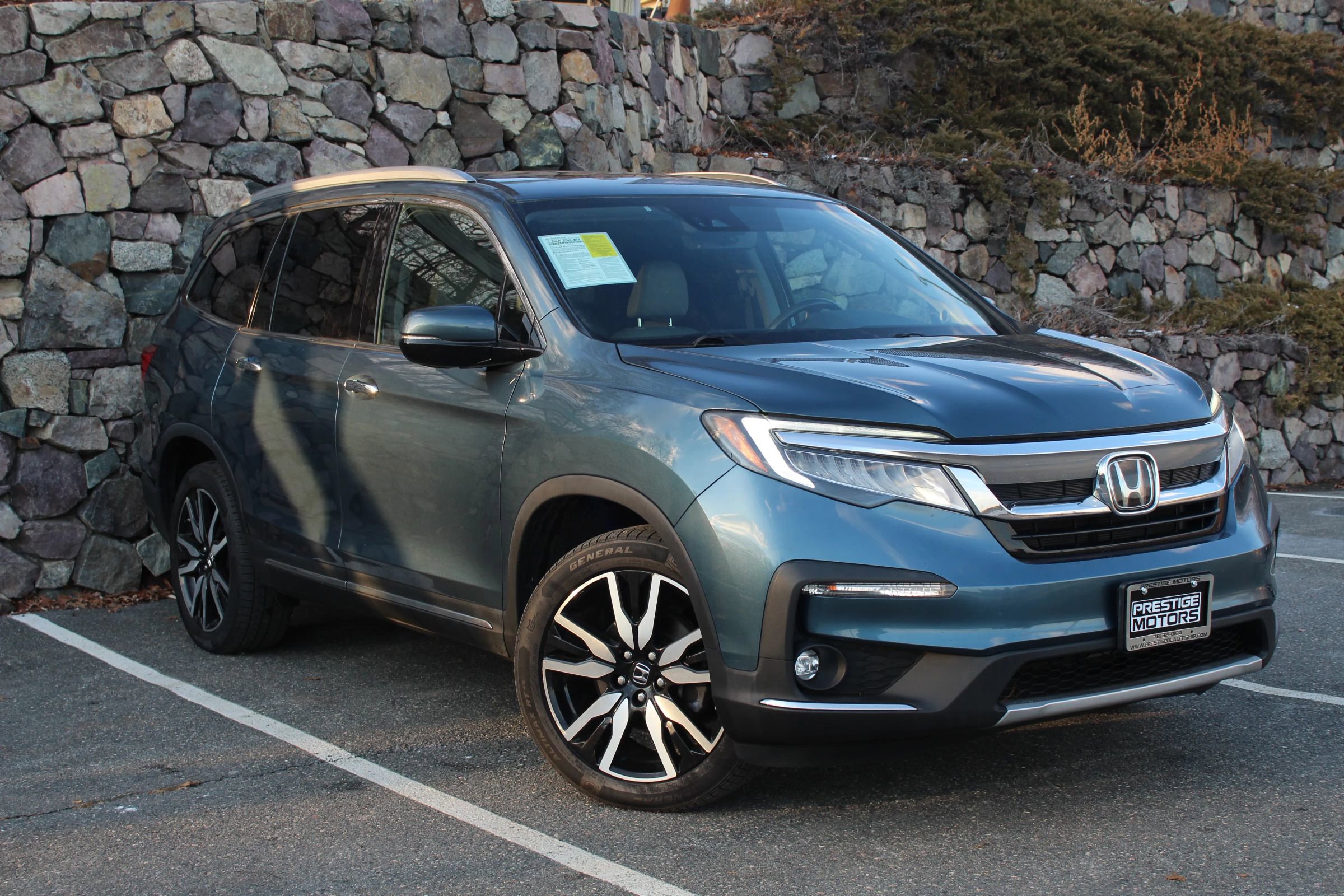 Used 2019 Honda Pilot Elite image 4