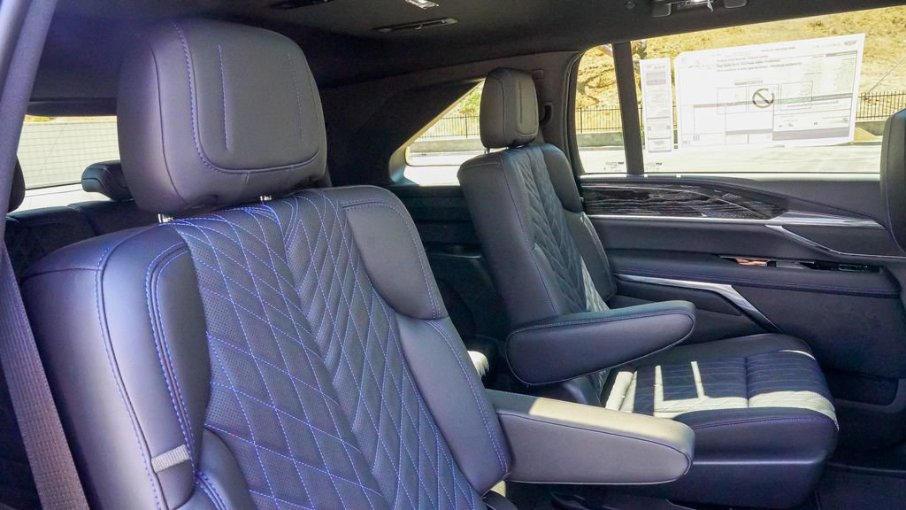 Used 2026 Cadillac Escalade IQ Luxury 1 AWD/4WD image 16