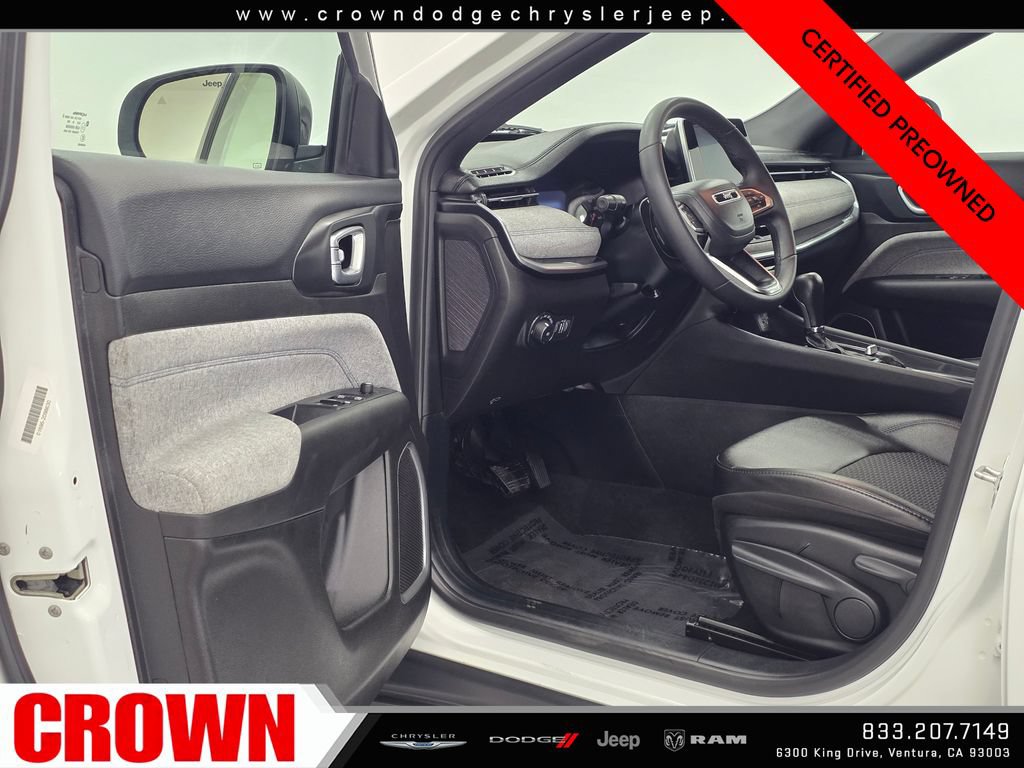 Certified 2025 Jeep Compass Latitude AWD/4WD image 21