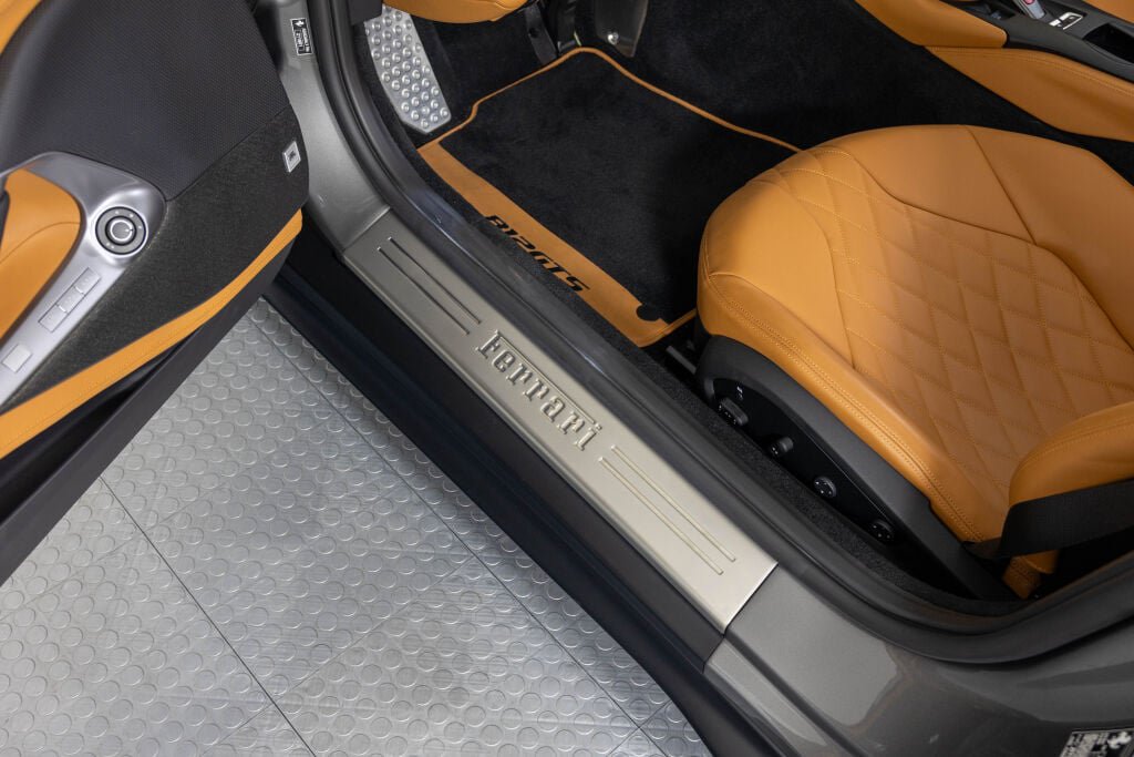 Used 2023 Ferrari 812 GTS RWD image 48