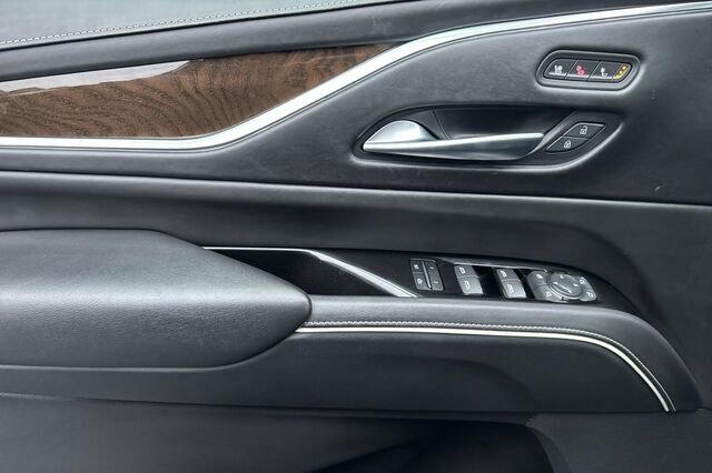 Used 2023 Cadillac Escalade Premium Luxury Platinum image 8