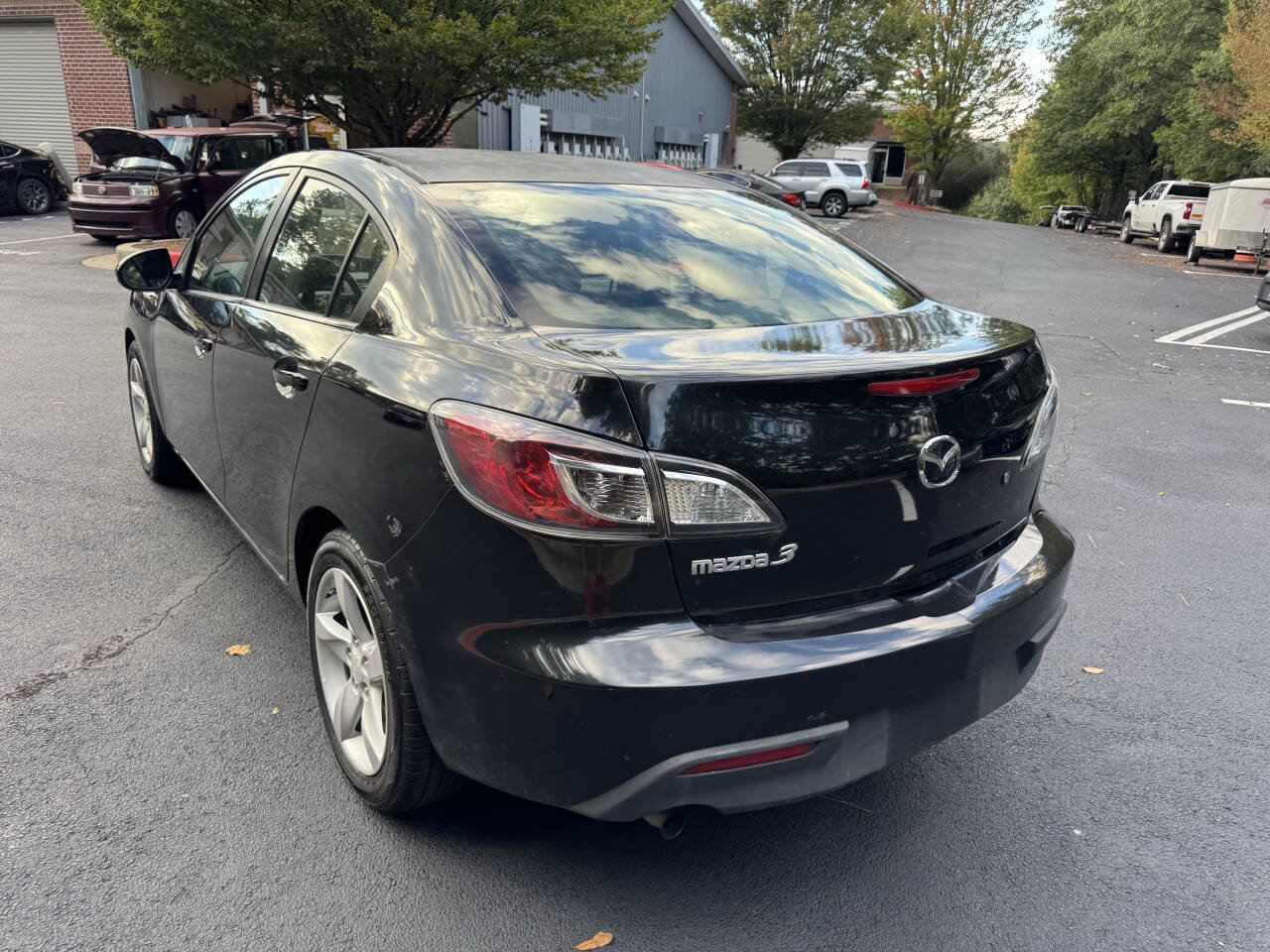 Used 2010 MAZDA MAZDA3 i Sport image 3