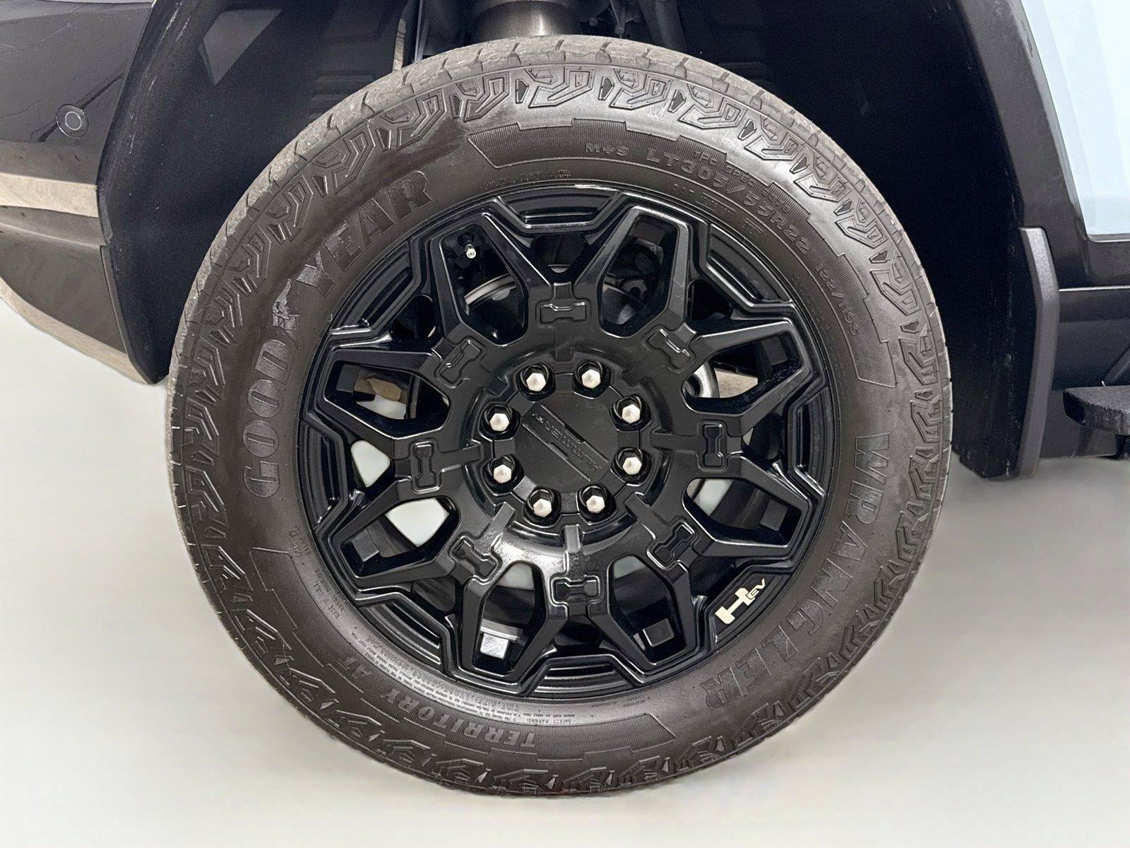 Used 2025 GMC Hummer EV 2X AWD/4WD image 24