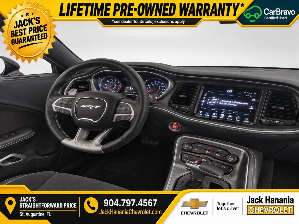 Used 2015 Dodge Challenger SRT RWD image 13