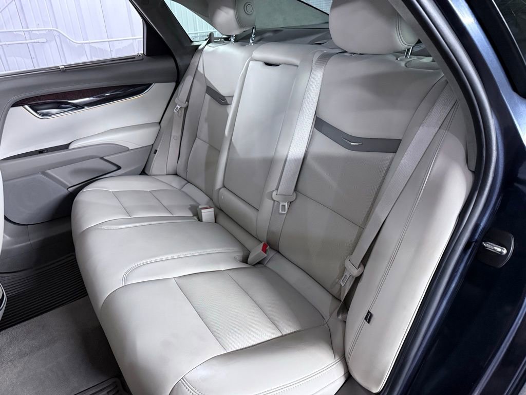 Used 2014 Cadillac XTS Platinum image 32
