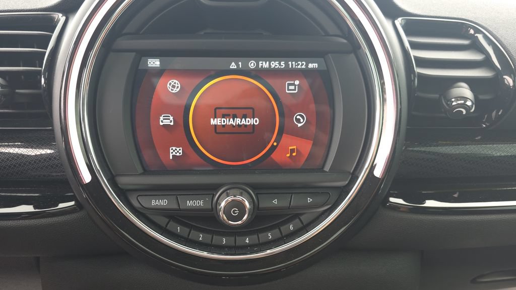 Used 2021 MINI Cooper Clubman S w/ Signature Upholstery Package FWD image 18