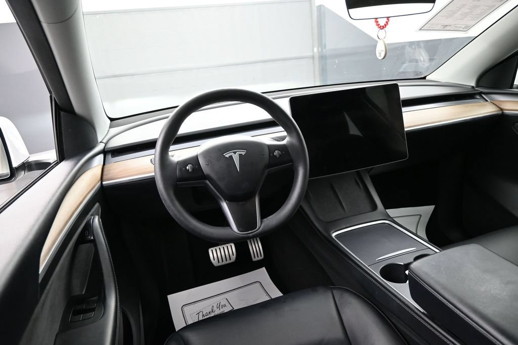 Used 2023 Tesla Model Y Performance AWD/4WD image 32