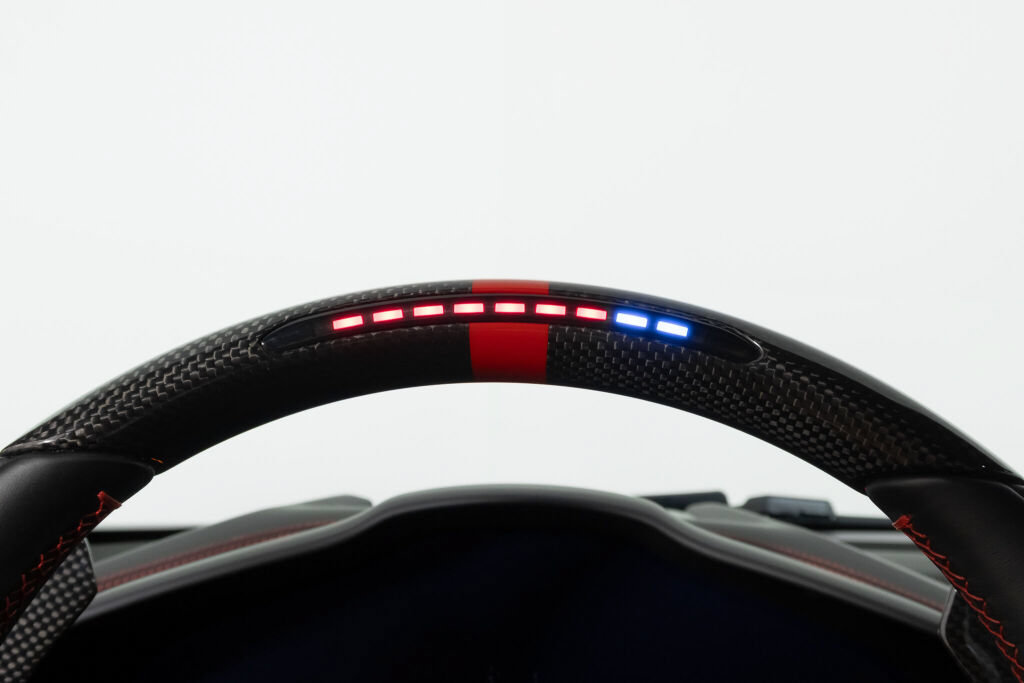Used 2025 Ferrari Purosangue AWD/4WD image 34