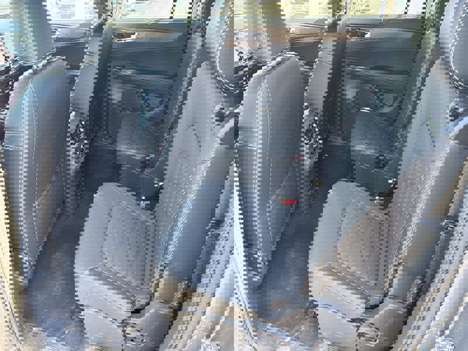 Used 2024 Volkswagen Atlas SE image 15