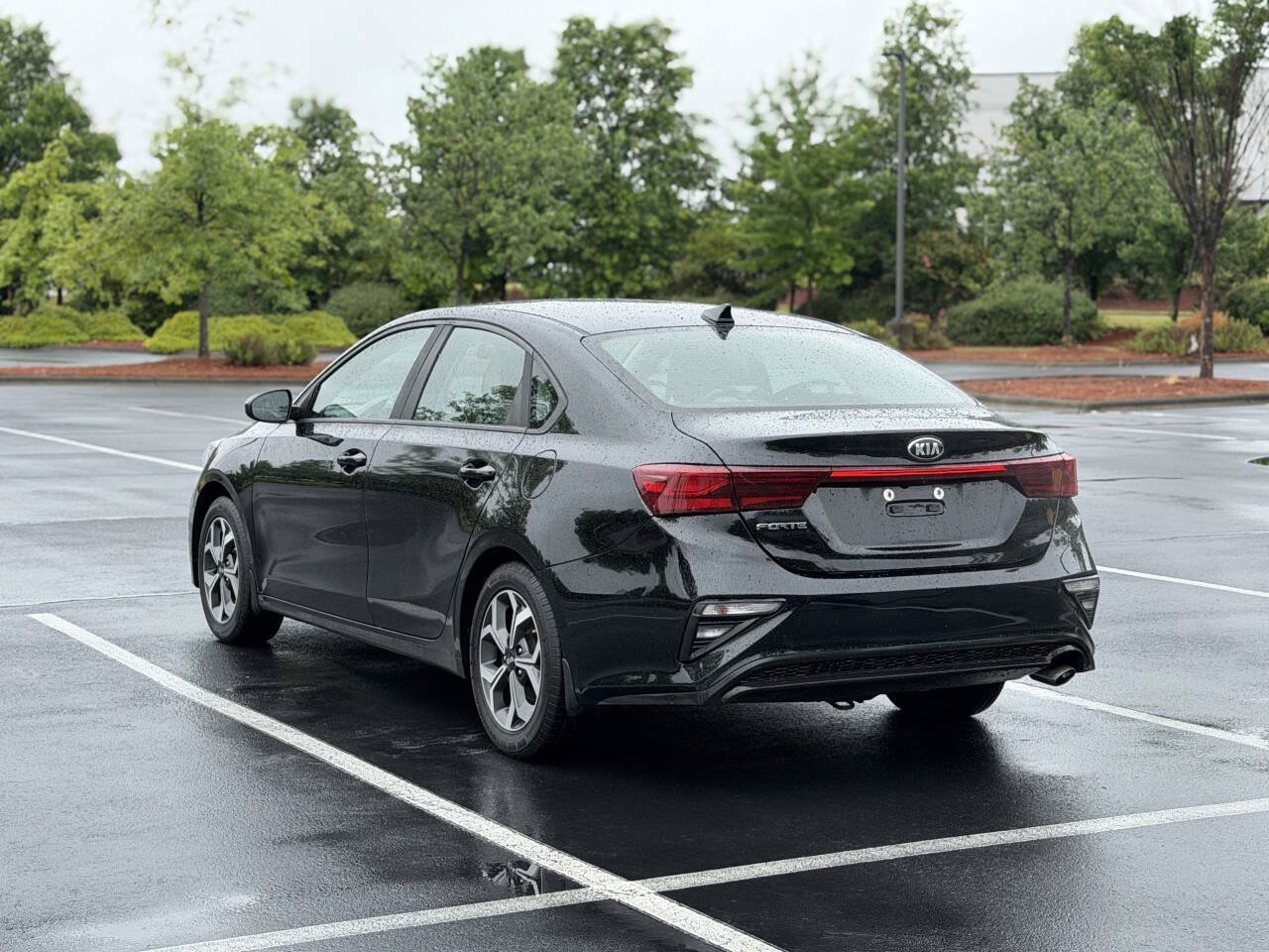 Used 2019 Kia Forte LXS FWD image 5