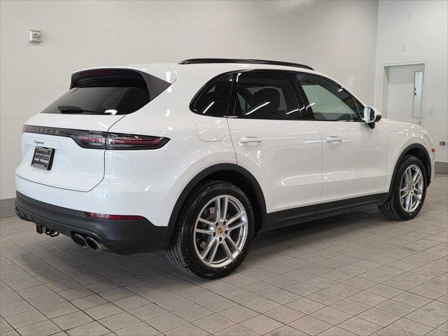 Used 2023 Porsche Cayenne AWD/4WD image 7