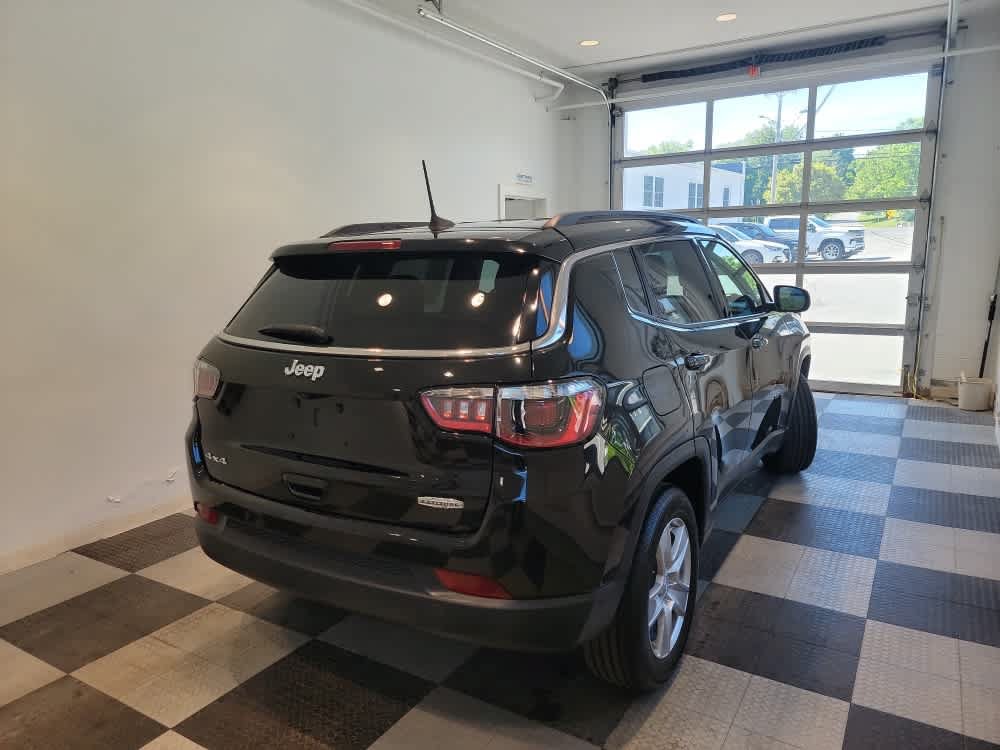 Used 2022 Jeep Compass Latitude w/ Convenience Group AWD/4WD image 6