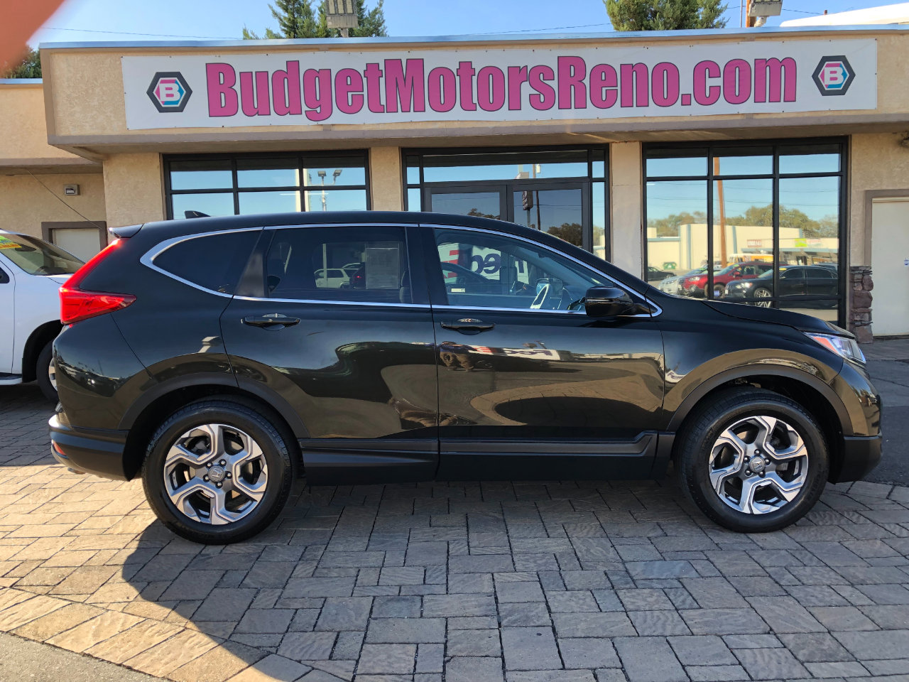 Used 2018 Honda CR-V EX image 1