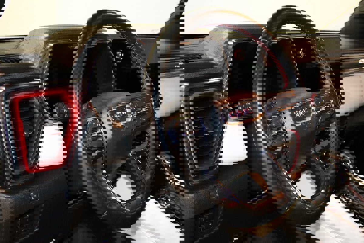 Used 2023 GMC Canyon AT4X image 44