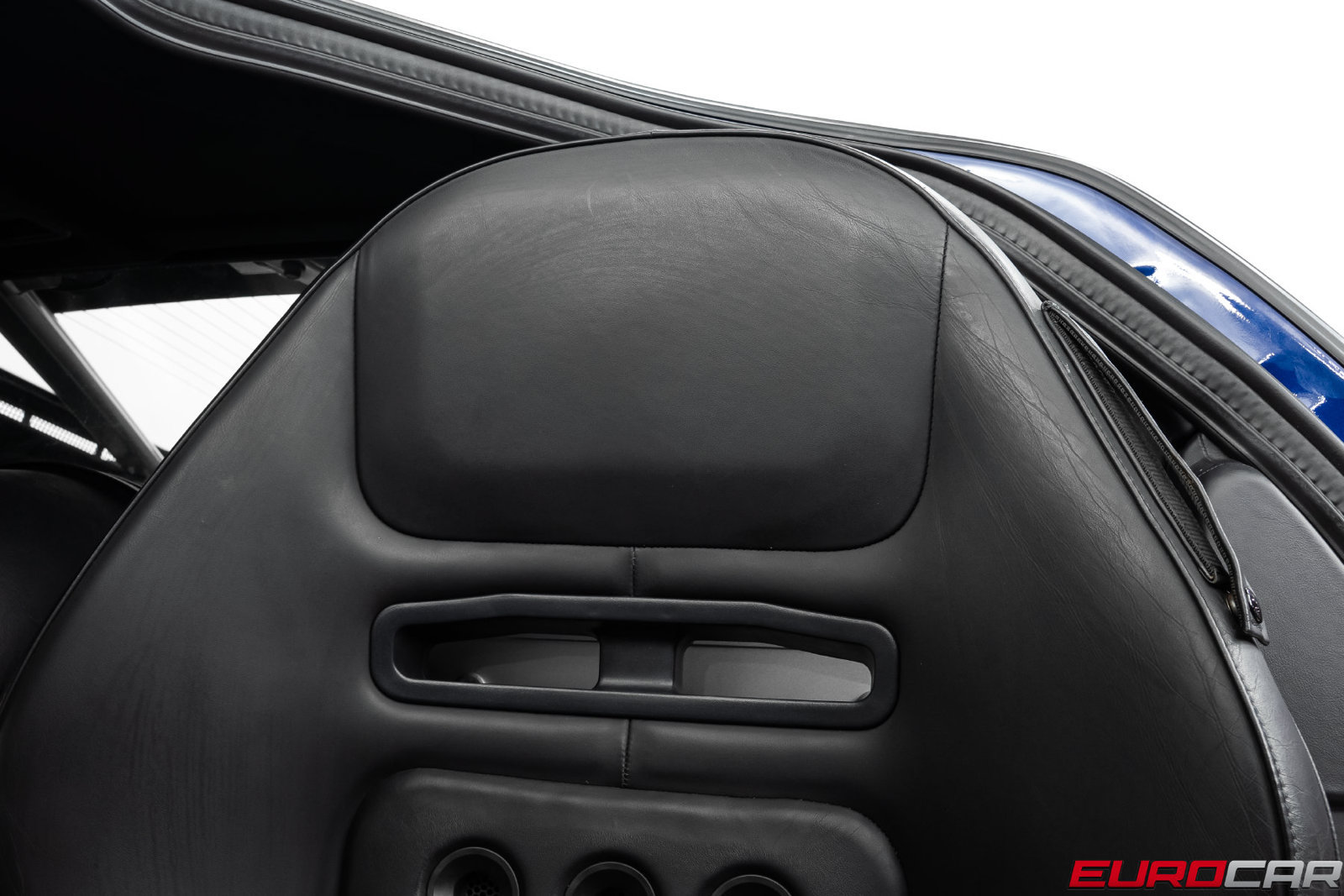 Used 2005 Ford GT RWD image 48