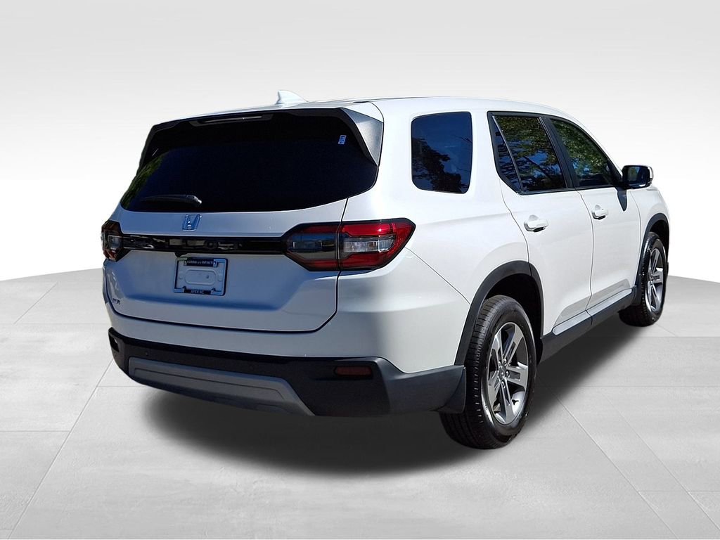 Used 2025 Honda Pilot EX-L image 6