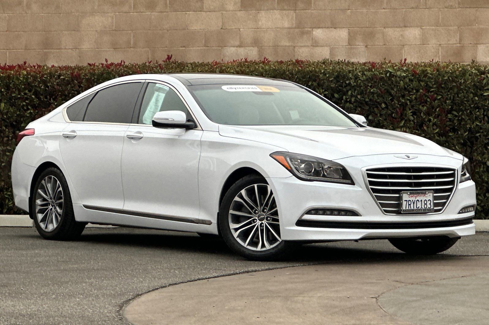 Used 2016 Hyundai Genesis 3.8 w/ Option Group 02 image 2