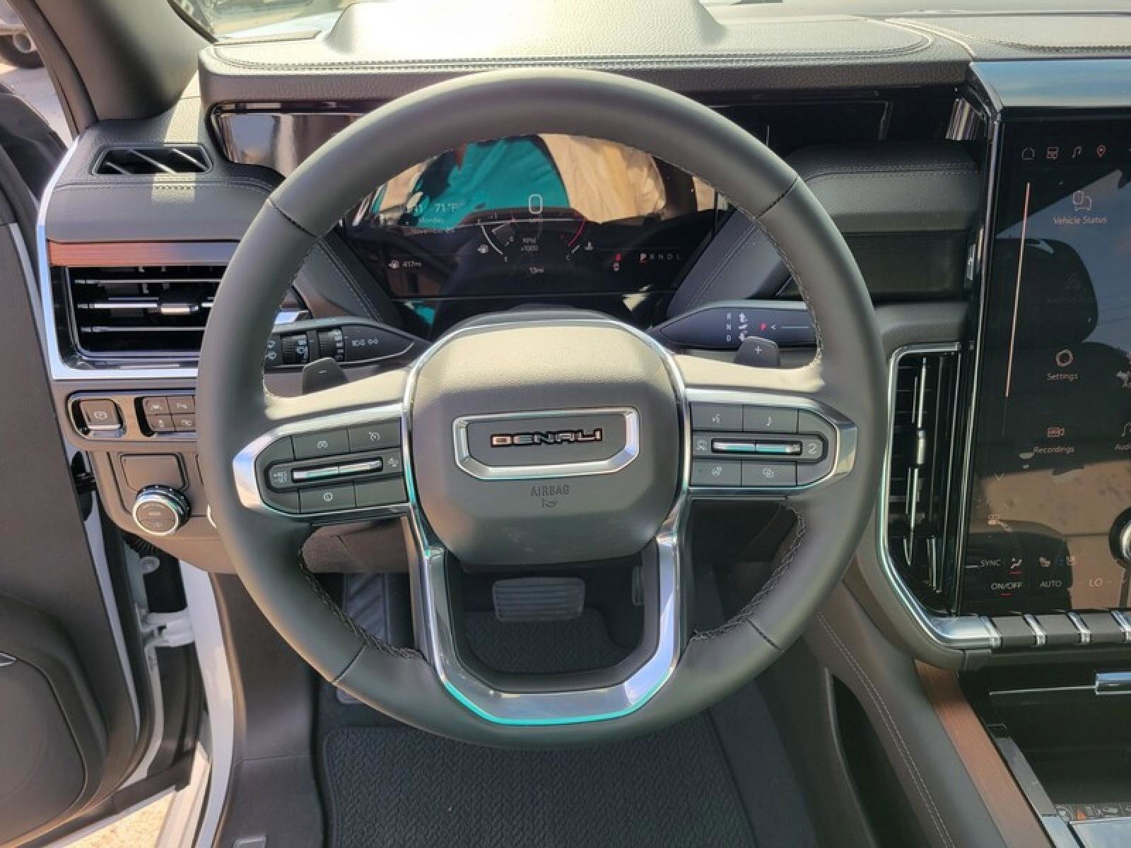 New 2026 GMC Yukon XL Denali image 17