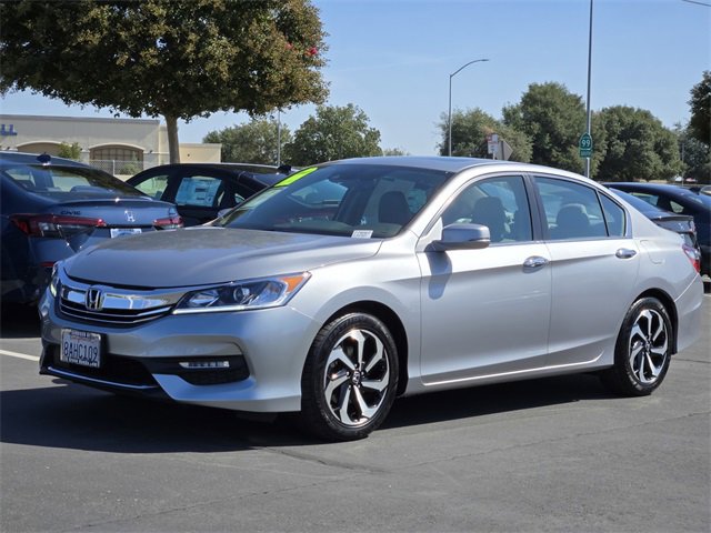 Used 2017 Honda Accord EX-L image 8