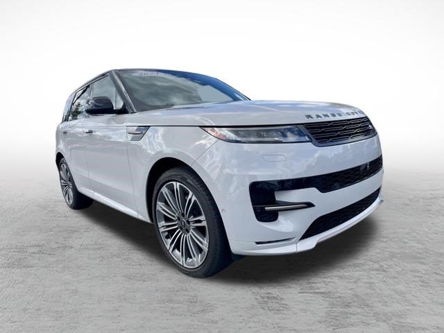 Used 2024 Land Rover Range Rover Sport Dynamic SE AWD/4WD image 3