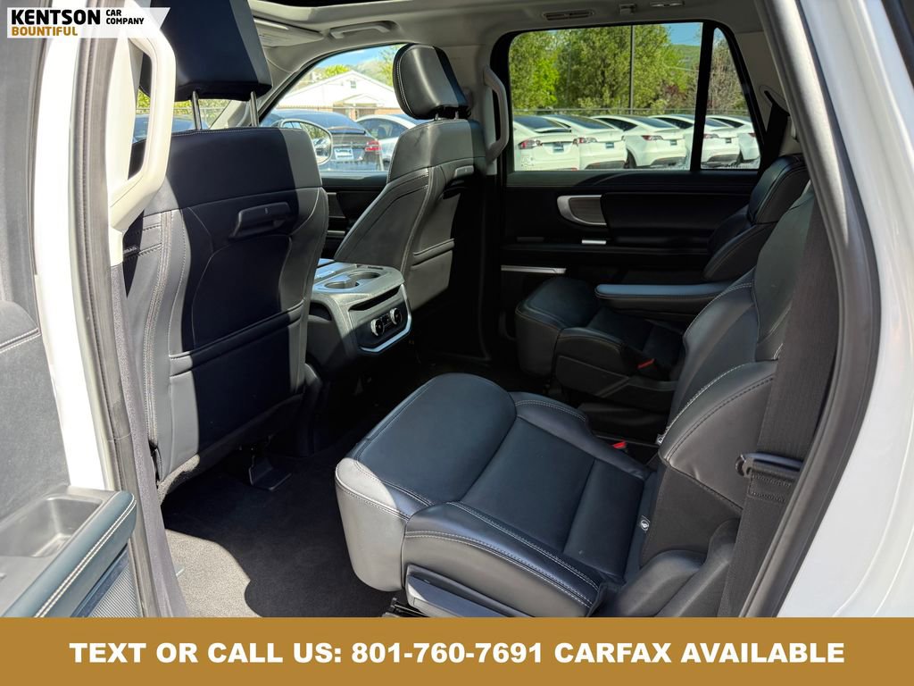Used 2025 Ford Expedition Max Platinum AWD/4WD image 36