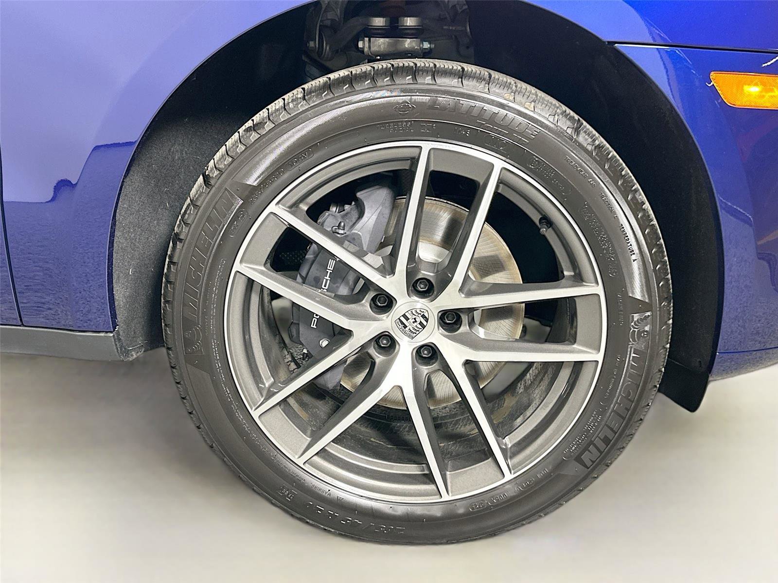 Certified 2026 Porsche Macan Turbo AWD/4WD image 14