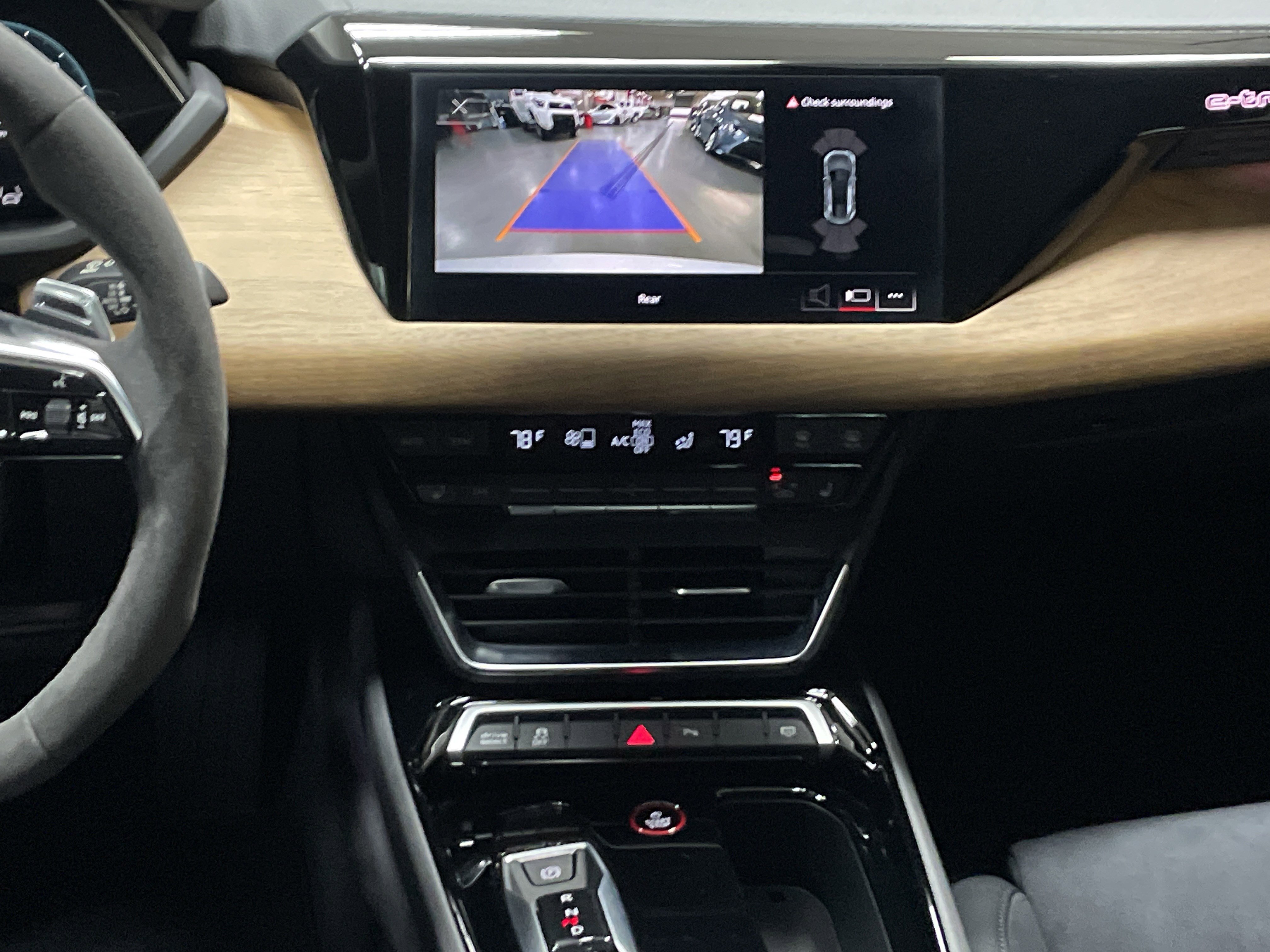 Used 2023 Audi e-tron GT Premium Plus image 33