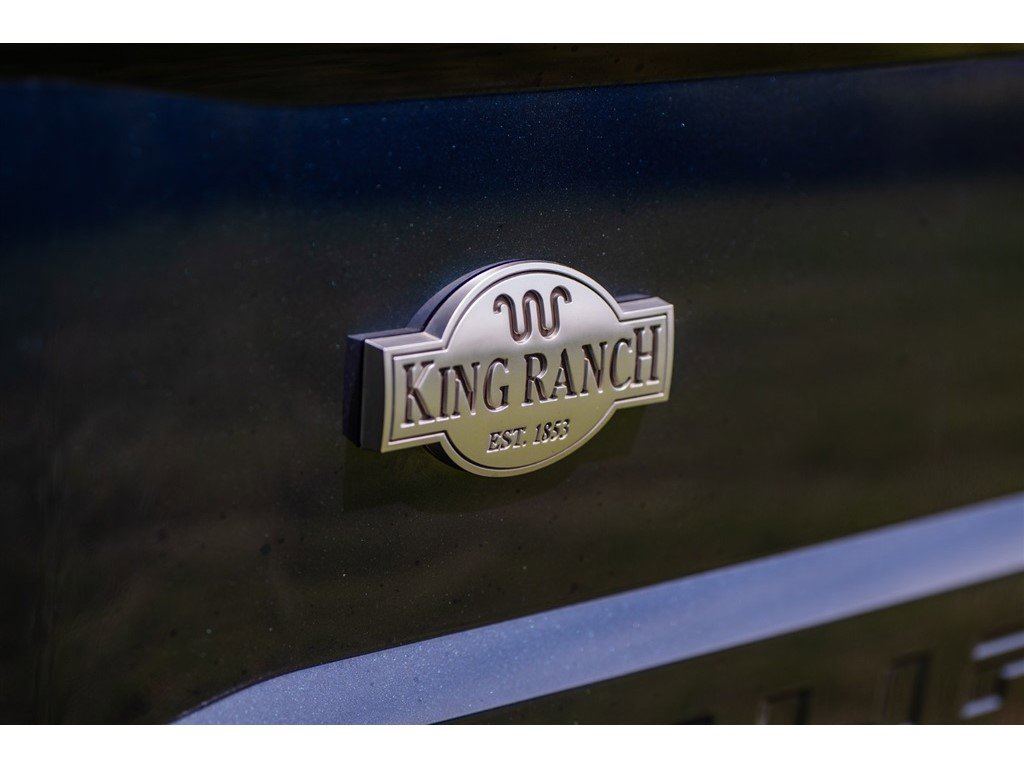 Used 2018 Ford F250 King Ranch w/ King Ranch Ultimate Package AWD/4WD image 12