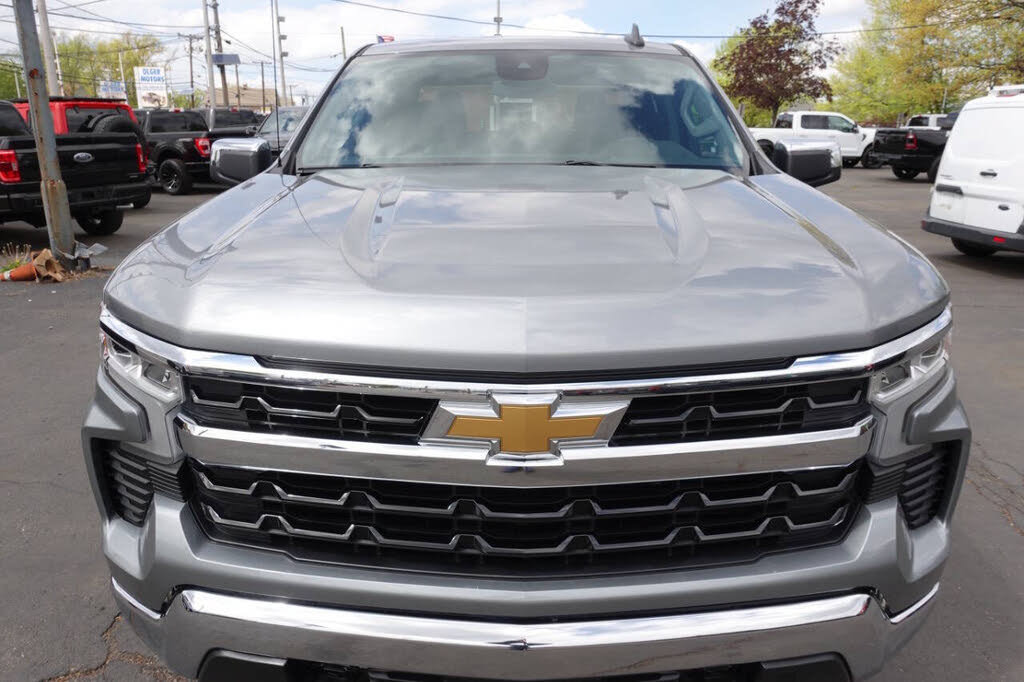 Used 2023 Chevrolet Silverado 1500 LT AWD/4WD image 8