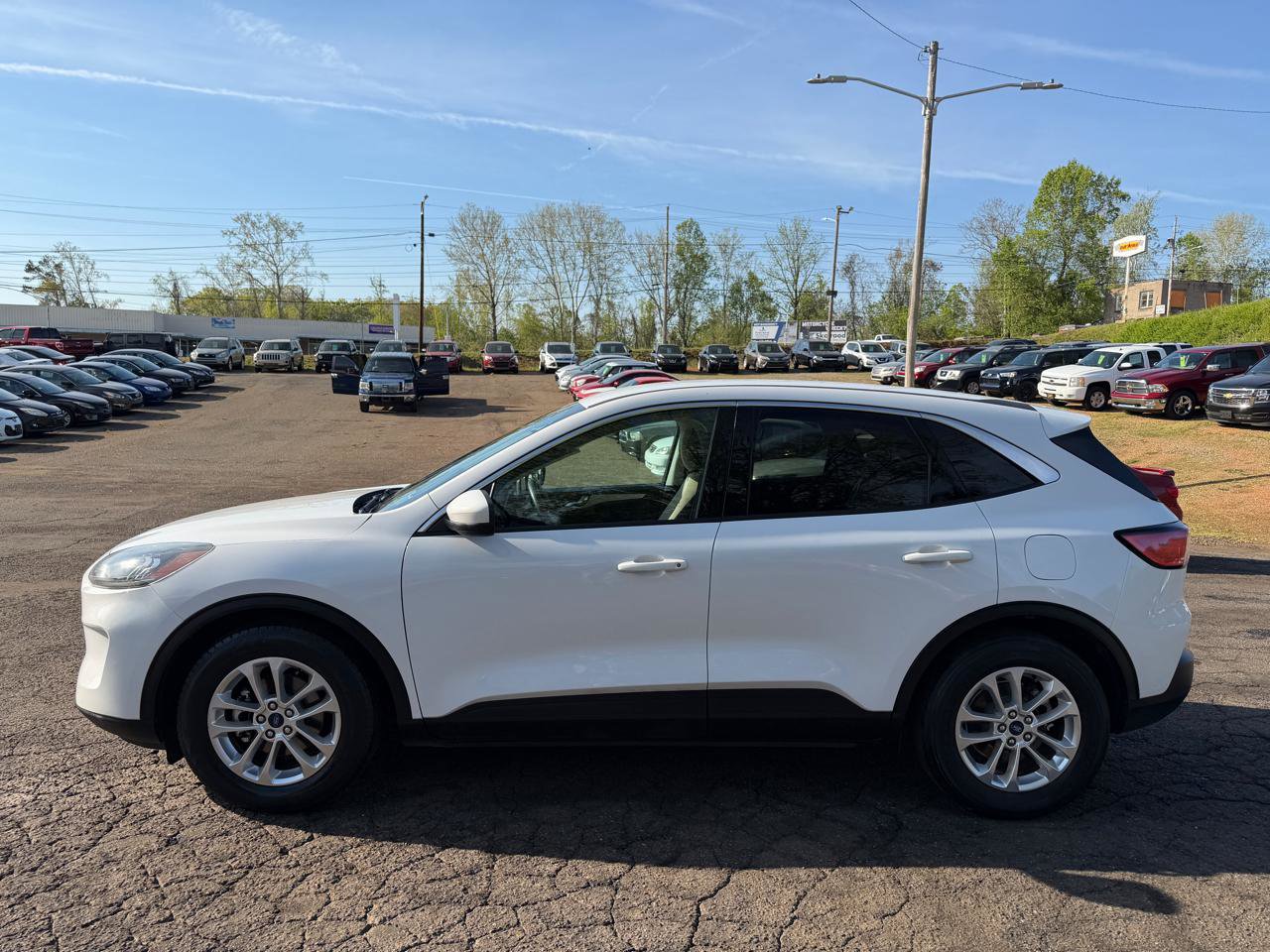 Used 2021 Ford Escape SE FWD image 8