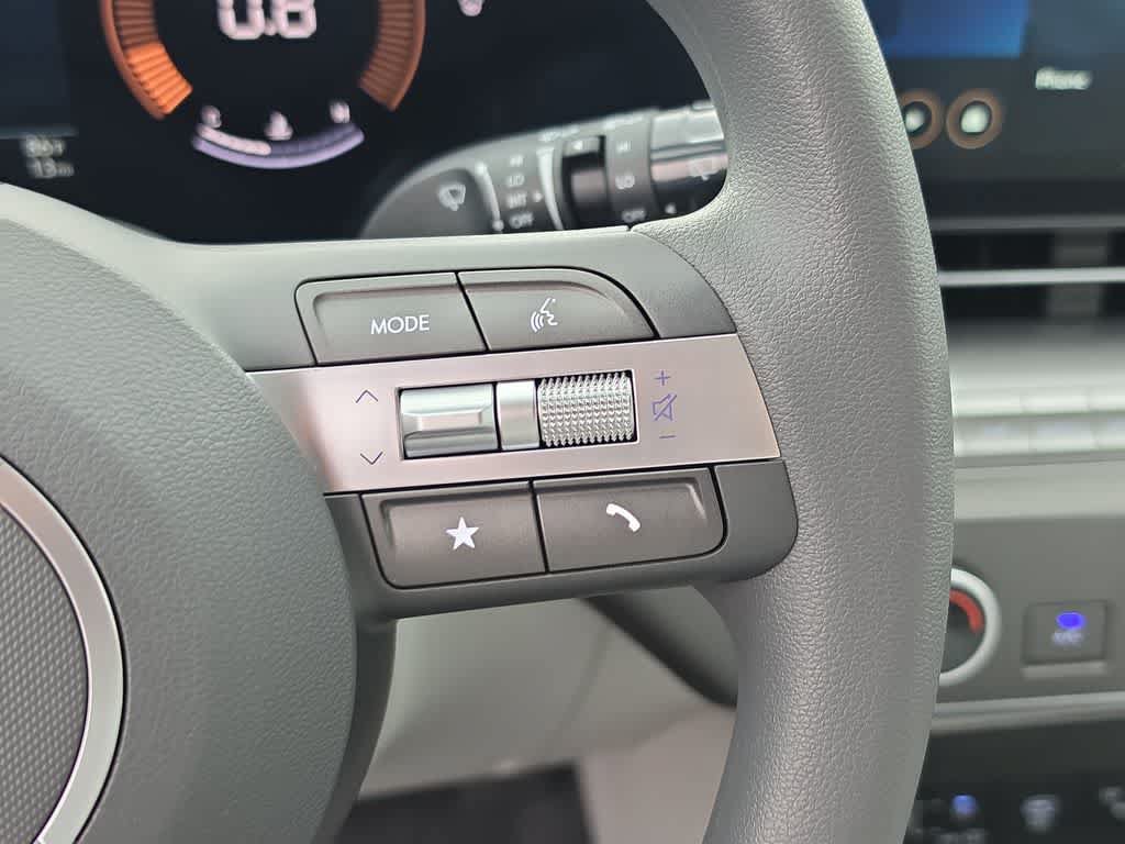 New 2027 Hyundai Kona SE FWD image 25