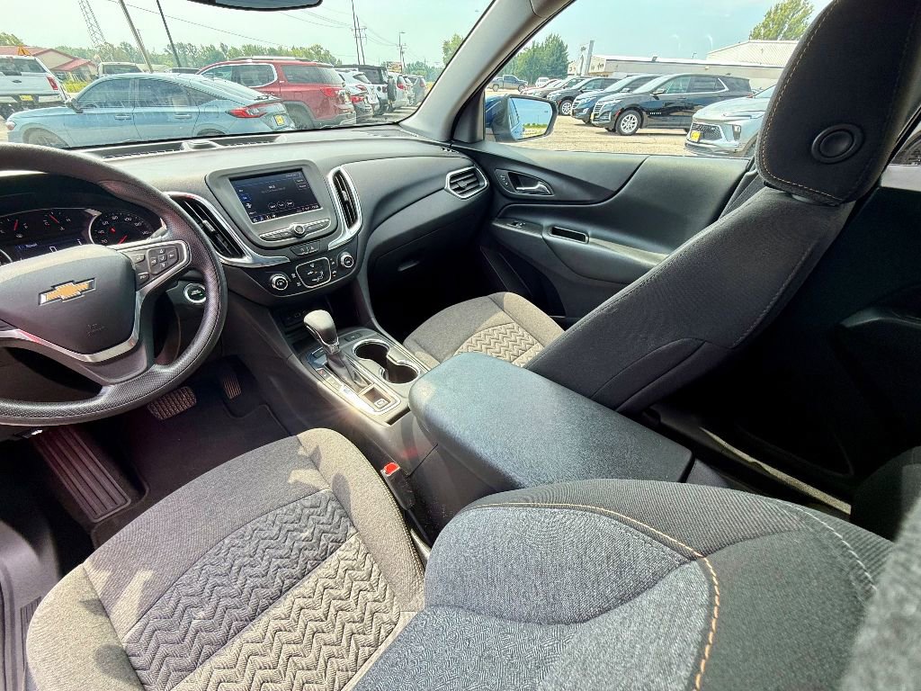 Used 2023 Chevrolet Equinox LT w/ LPO, Floor Liner Package image 13