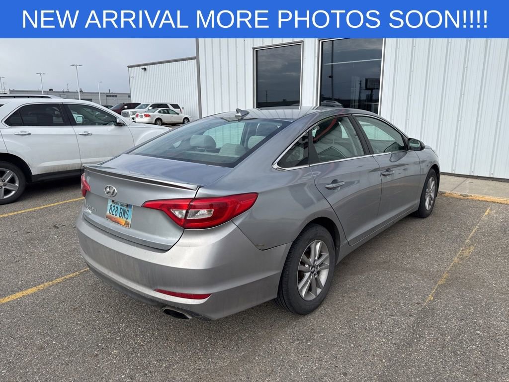 Used 2015 Hyundai Sonata SE FWD image 7