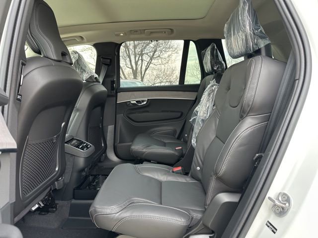 New 2026 Volvo XC90 B6 Ultra w/ Protection Package Premier AWD/4WD image 11