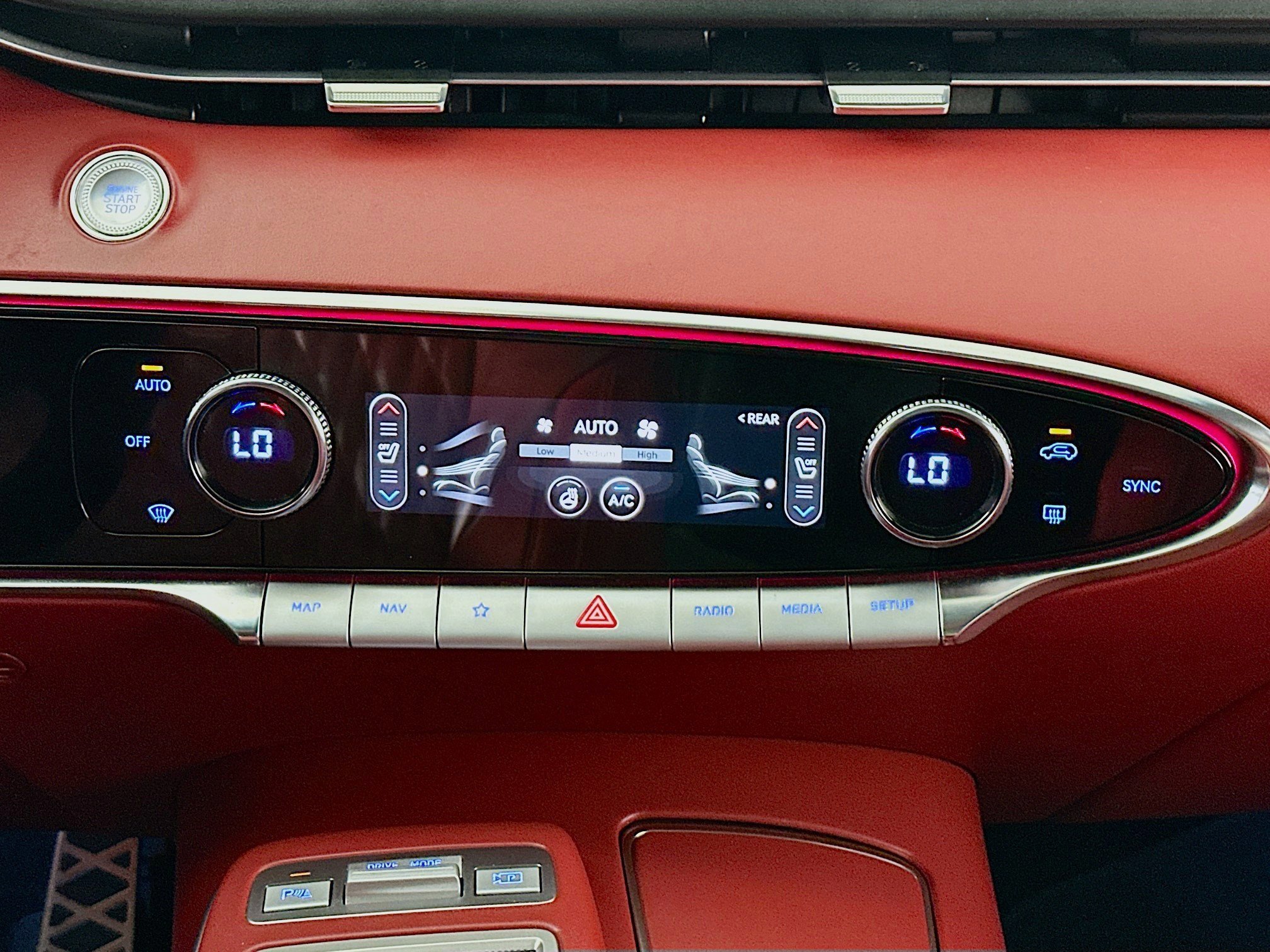 Used 2023 Genesis GV70 3.5T Sport w/ Sport Prestige Package image 13