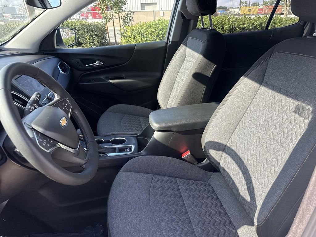 Used 2024 Chevrolet Equinox LT image 17
