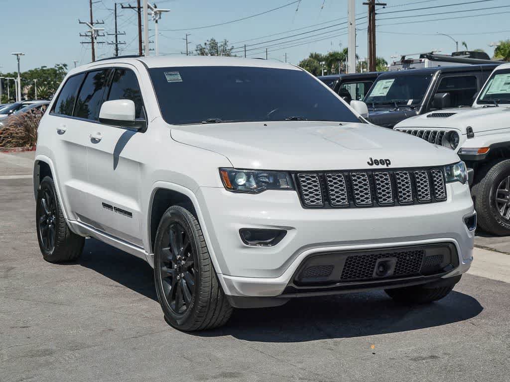 Certified 2021 Jeep Grand Cherokee Laredo X RWD image 3