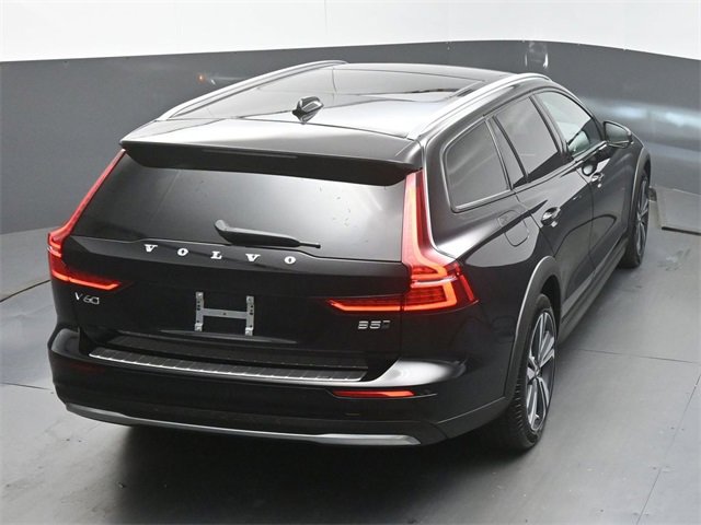 Used 2024 Volvo V60 B5 Cross Country Plus image 45