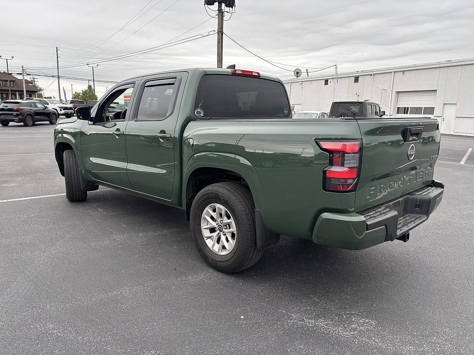 Used 2024 Nissan Frontier SV AWD/4WD image 4