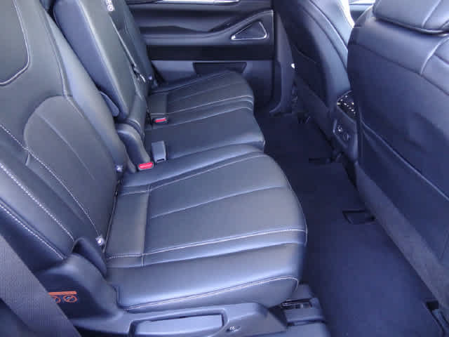 Used 2023 INFINITI QX60 Luxe w/ Performance Audio Package AWD/4WD image 15