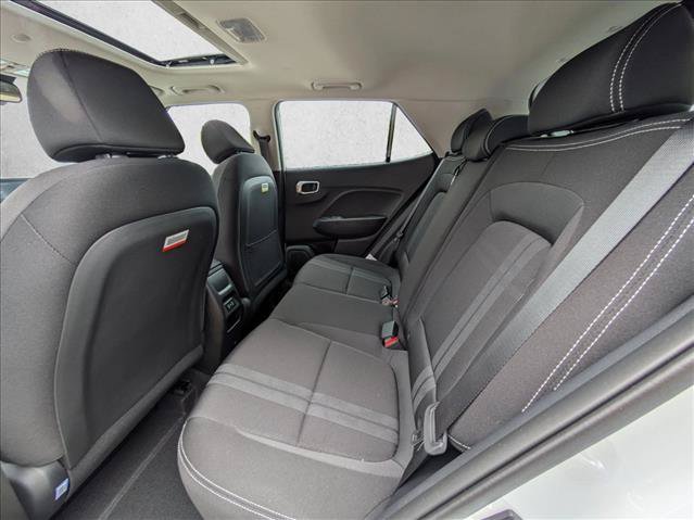 New 2026 Hyundai Venue SEL FWD image 18