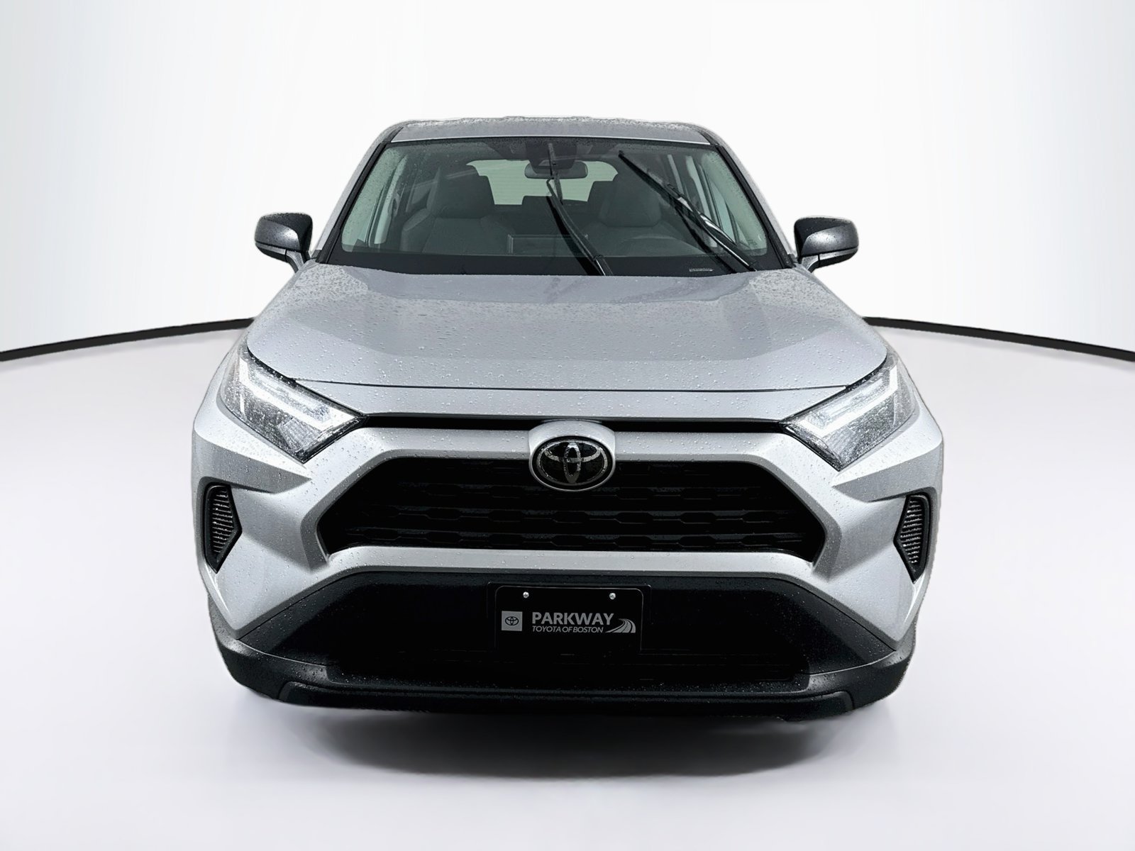 Used 2025 Toyota RAV4 LE AWD/4WD image 2
