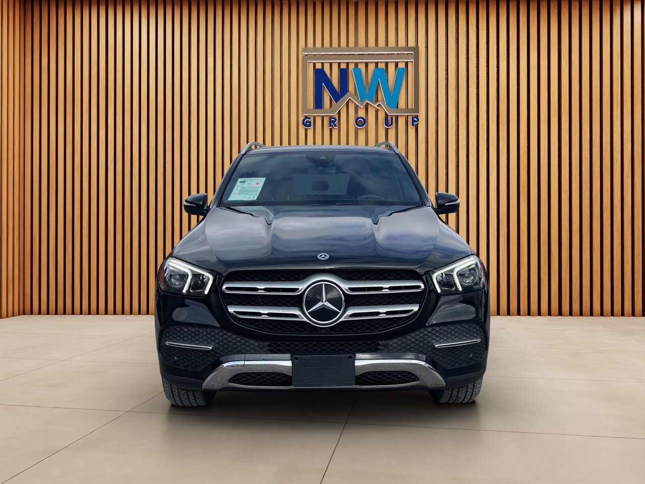 Used 2021 Mercedes-Benz GLE 350 4MATIC image 2