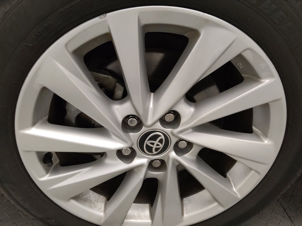 Used 2023 Toyota Camry LE FWD image 31