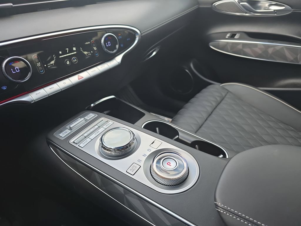 Used 2024 Genesis GV70 3.5T Sport w/ Sport Advanced Package image 25