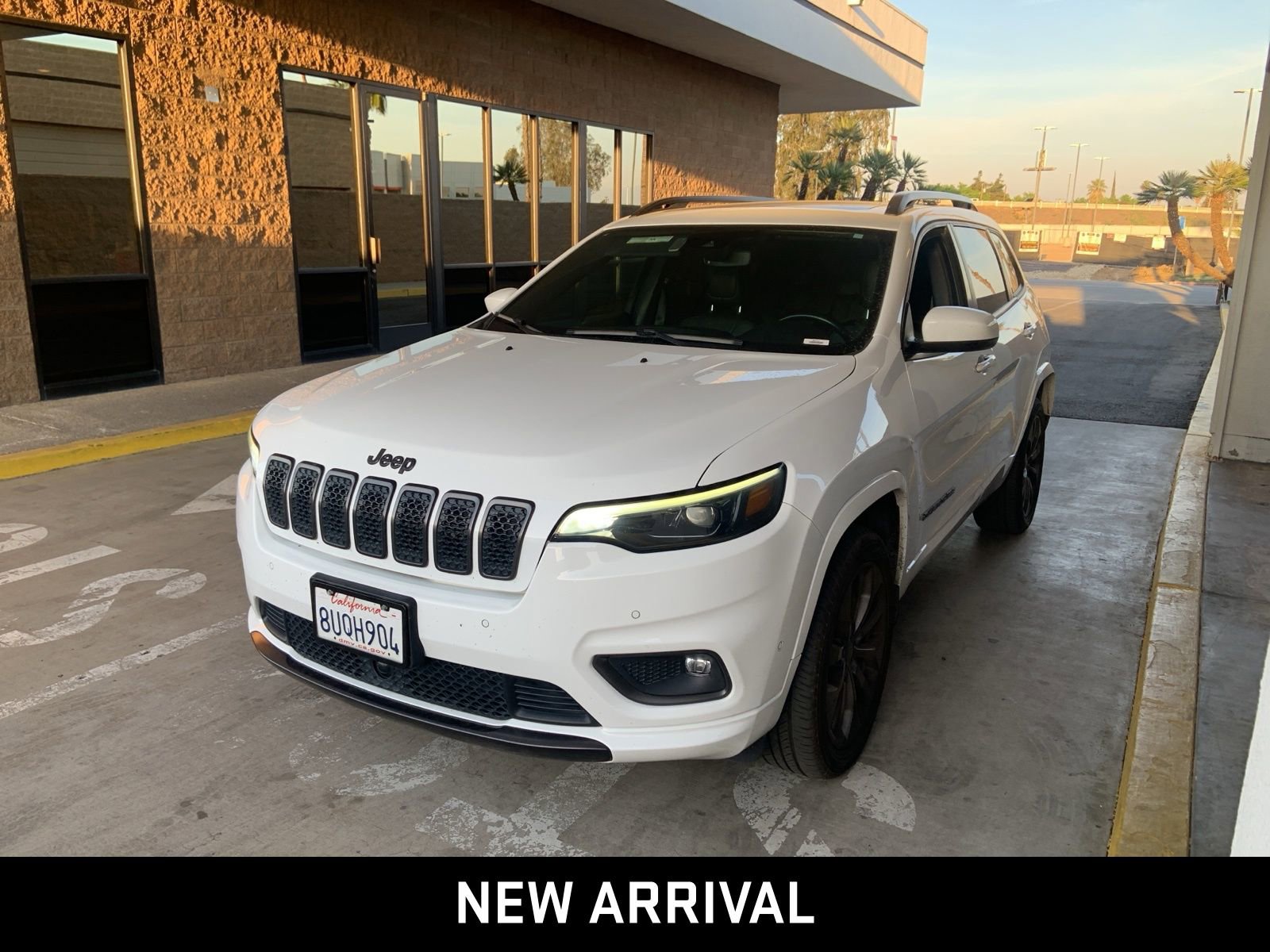 Used 2021 Jeep Cherokee High Altitude image 1